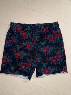 DIVIDED H&M Men's Navy Floral Drawstring Shorts with Teal & Burgundy Print